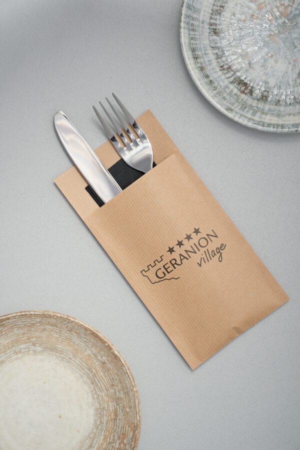 Θήκη για μαχαιροπήρουνα με χαρτοπετσέτα και εκτυπωμένο το λογότυπο σας